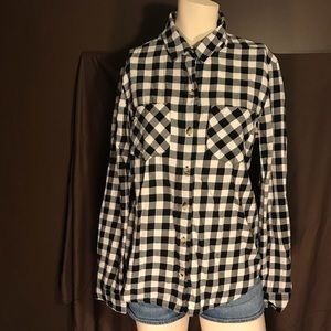 BLACK AND WHITE FLANNEL- SIZE MEDIUM